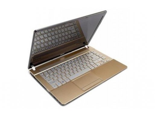 My preciousss! Tako je! Smeagoll je svoj prsten zamijenio za naš bling-bling ACER Aspire V3-471. Sada je na vama red osjetiti snagu ovog ljepotana pod prstima.