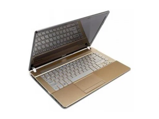 My preciousss! Tako je! Smeagoll je svoj prsten zamijenio za naš bling-bling ACER Aspire V3-471. Sada je na vama red osjetiti snagu ovog ljepotana pod prstima.
