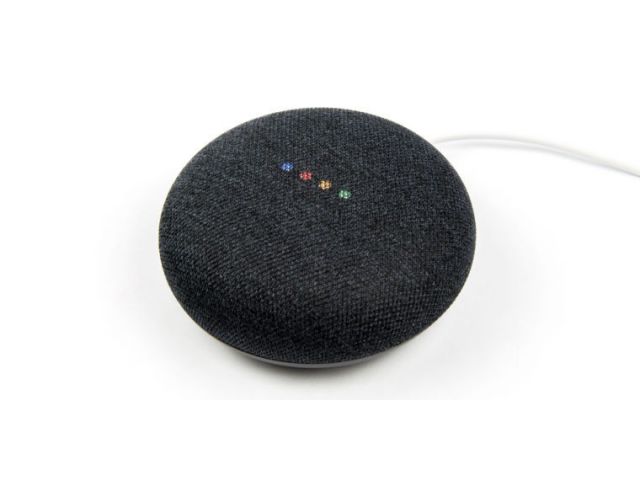 Pametni zvučnik GOOGLE Home Mini (1st Gen), WiFi, Bluetooth, crni