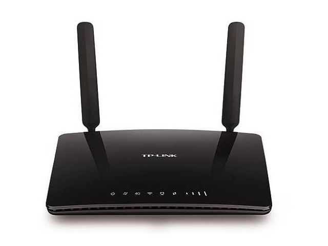 Router TP-LINK Archer MR200, AC750, 4G LTE dual band Wi-Fi, Nano SIM card slot, 1x LAN/WAN, 3xLAN